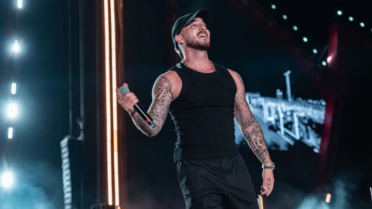 Ati242 annesi için kesenin ağzını açtı! Ünlü rapçi milyonluk bayram hediyesiyle dudak uçuklattı