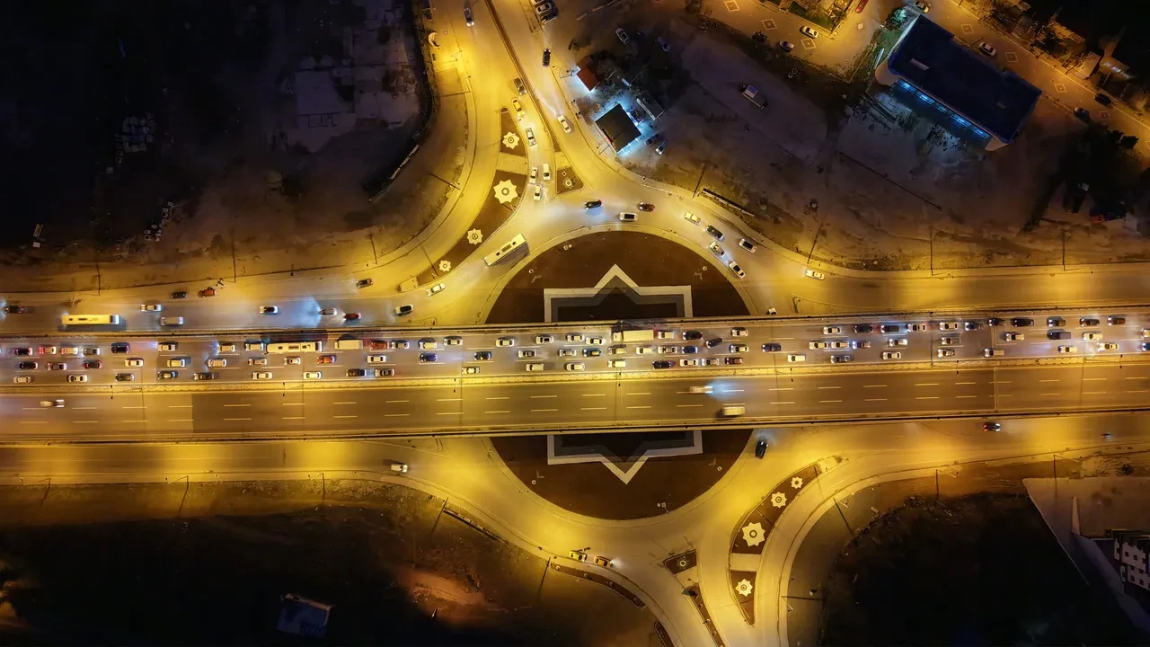 Bayram trafiği çilesi! Araçlar tampon tampon ilerliyor: 43 ilin kilit kavşağında dikkat çeken görüntüler