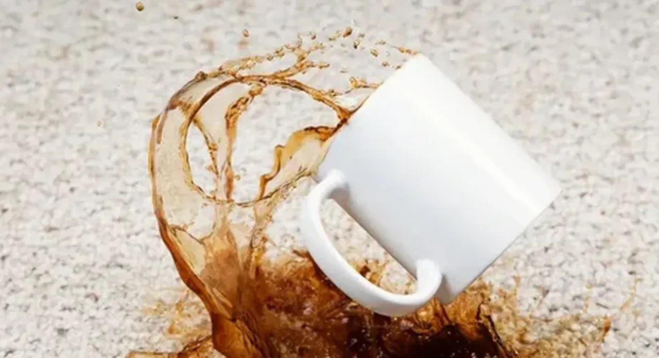 Bayramda en çok yaşanan ev kazası! Halı ve kanepelerdeki çay kahve lekeleri