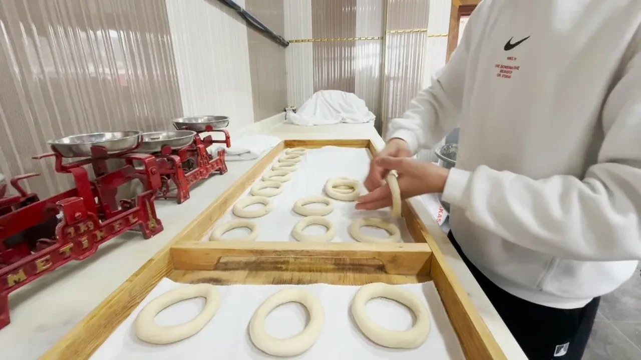 Cumhurbaşkanı Erdoğan ikram etti, Rize simidi kısa sürede gündem oldu! 