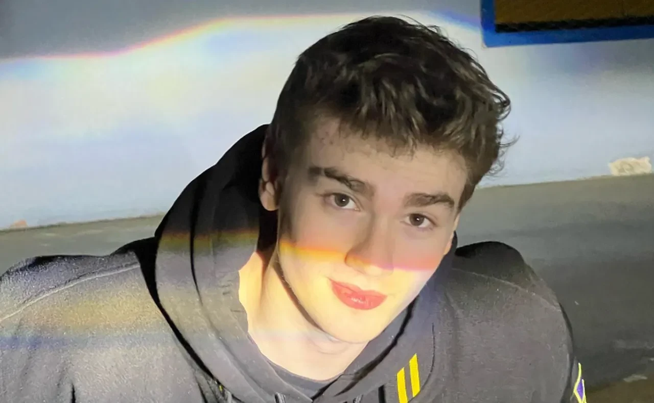 Daha17 dizisinin Teoman’ı Ata Yaşat kimdir? Ata Yaşat kaç yaşında, hangi dizilerde oynadı?