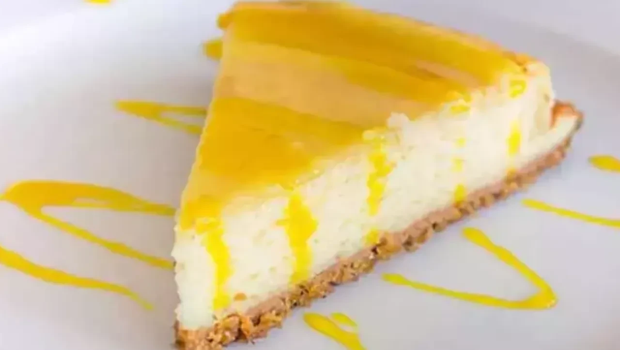Erkekler bu tatlıya bayılıyor! Yapımı basit olan cheesecake tarifi