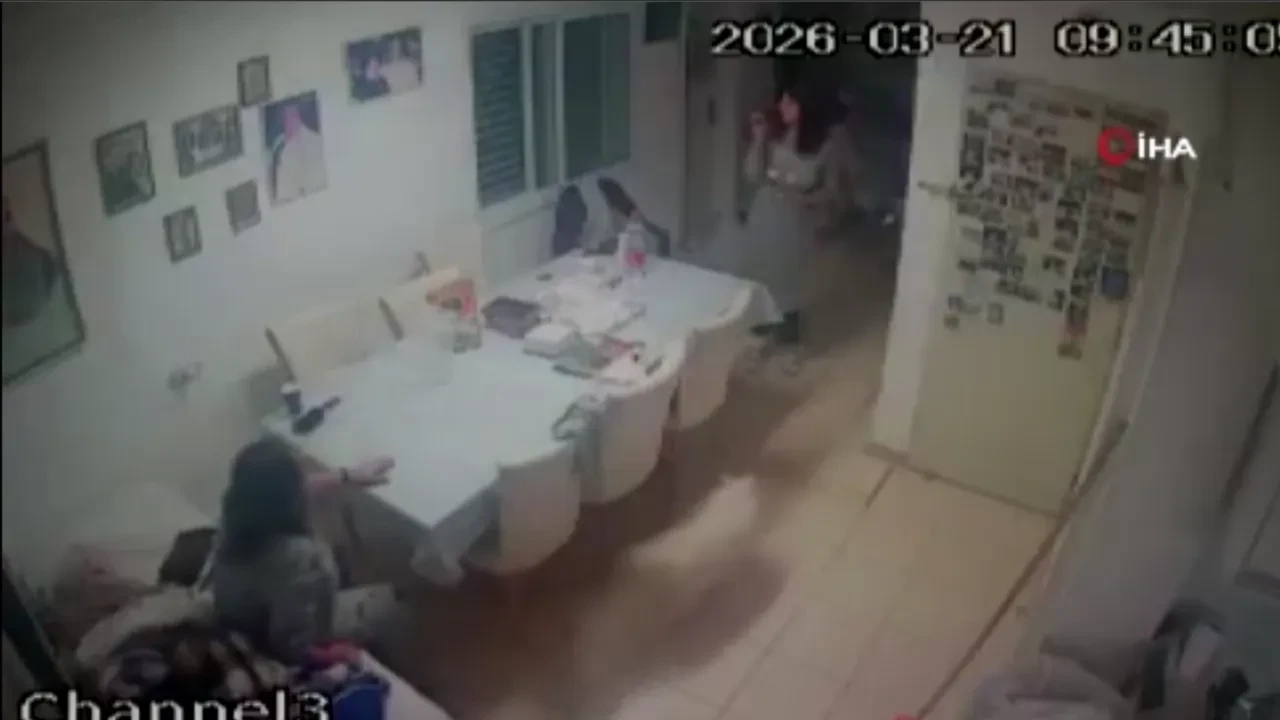 İran'ın İsrail'deki Arad şehrine saldırısına evde yakalanan İsrailliler