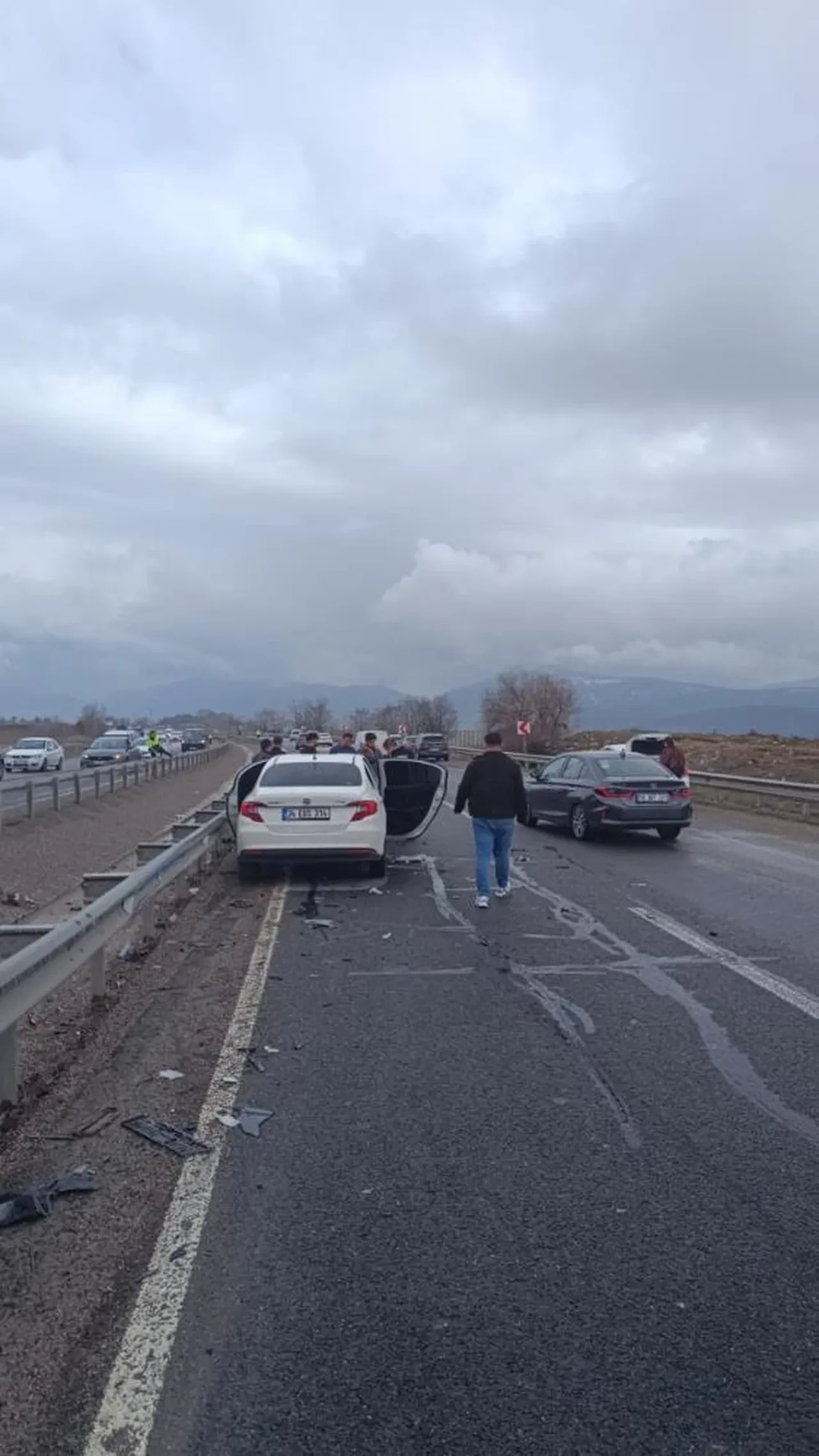 Kemikli rampalarında facia! Hareket eden aracını durdurmak isterken canından oldu!