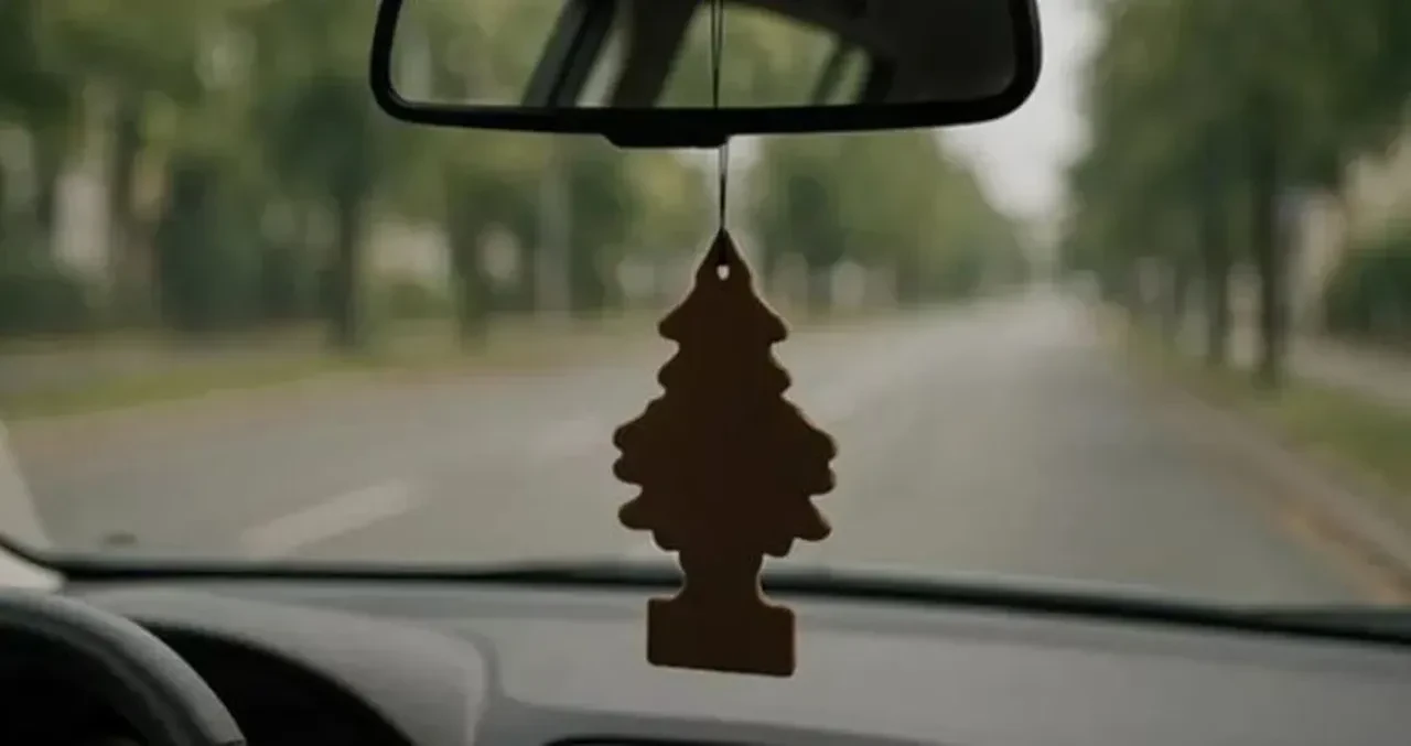 Araç aynasına koku yasak mı telefon tutucu cezası var mı?