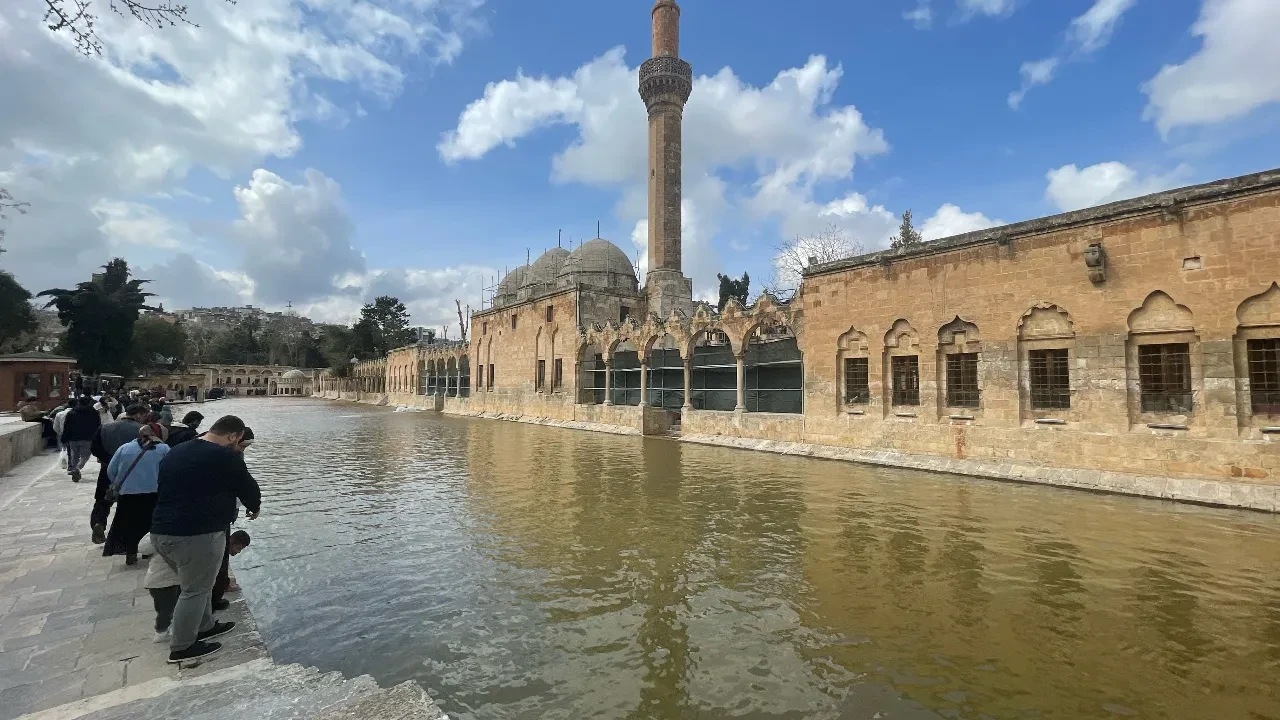 Balıklıgöl'e gidenler şaşkına döndü! Bayramdan sonra bu hale geldi