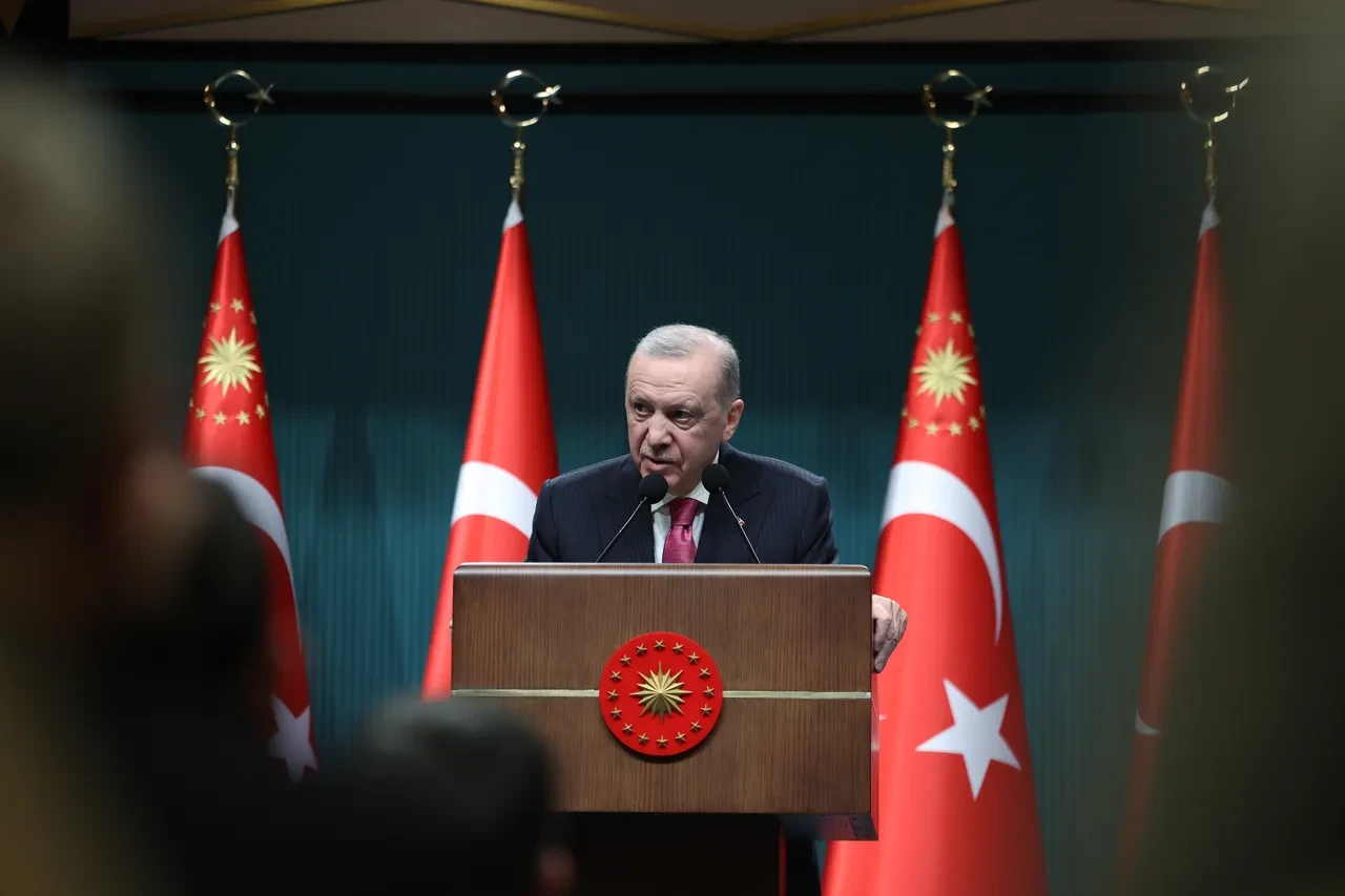 Bayram dönüşü yoğun mesai: Cumhurbaşkanı Erdoğan kurmaylarıyla yeni yol haritasını kararlaştıracak