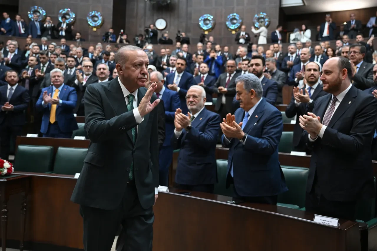 Bayram dönüşü yoğun mesai: Cumhurbaşkanı Erdoğan kurmaylarıyla yeni yol haritasını kararlaştıracak