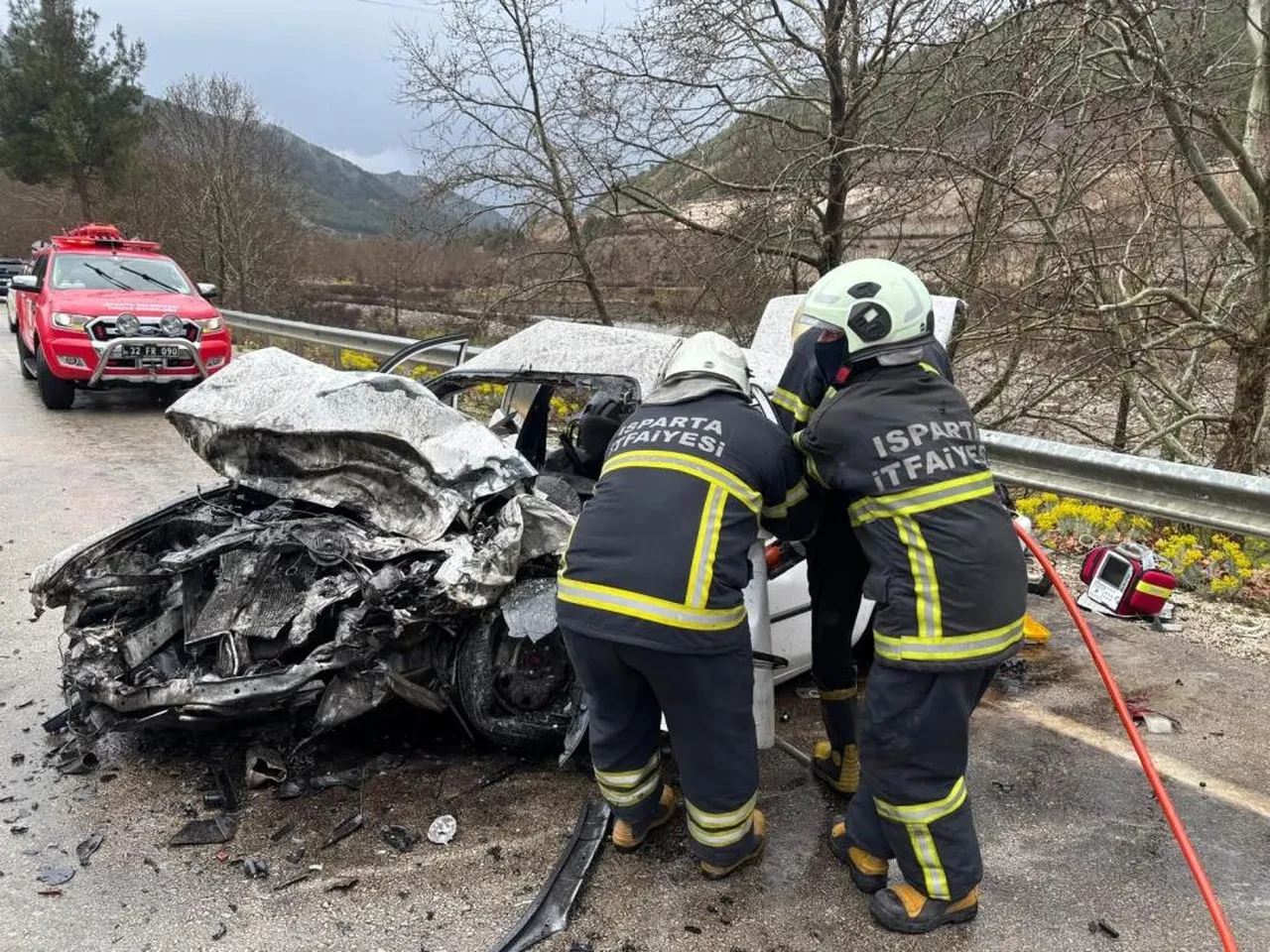 Bayramın son günü kahreden kaza: Nişanlı çift hayatını kaybetti