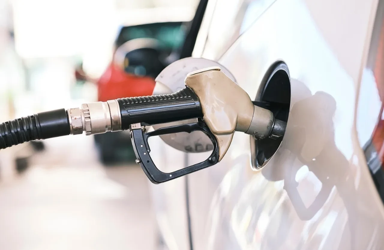 Benzine motorine zam veya indirim var mı, bekleniyor mu? İşte güncel akaryakıt fiyatları