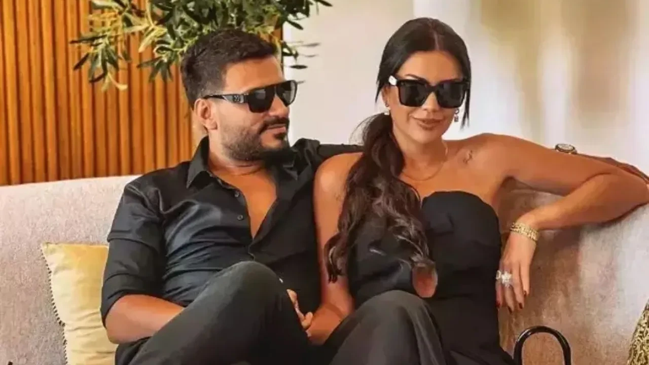 Dilan Polat’ın ellerindeki çizikler dikkat çekti! Engin Polat ile boşanacakları iddiaları yeniden gündeme geldi