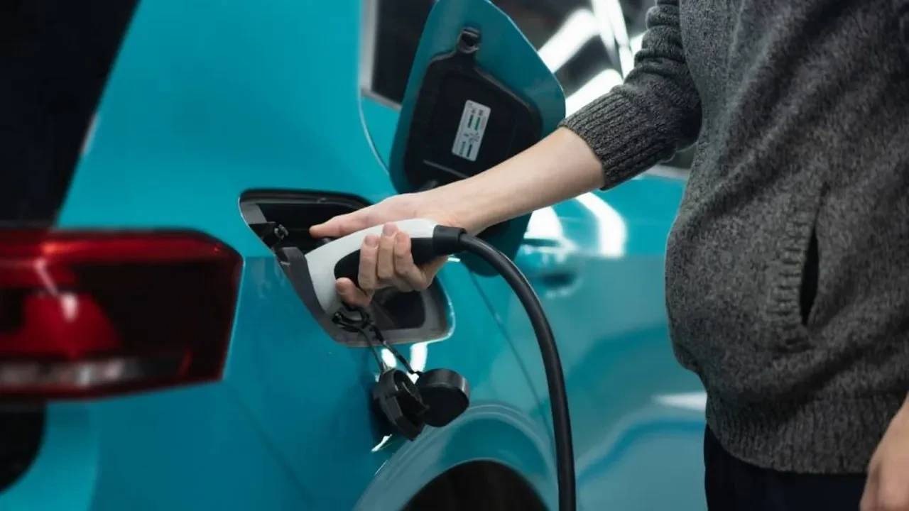 Elektrikli araç şarjında yeni dönem: Yönetmelik değişti