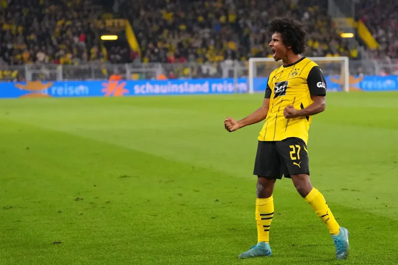 Fenerbahçe'de büyük sürpriz: Yıldız hücumcuyla transfer görüşmeleri resmen başladı!