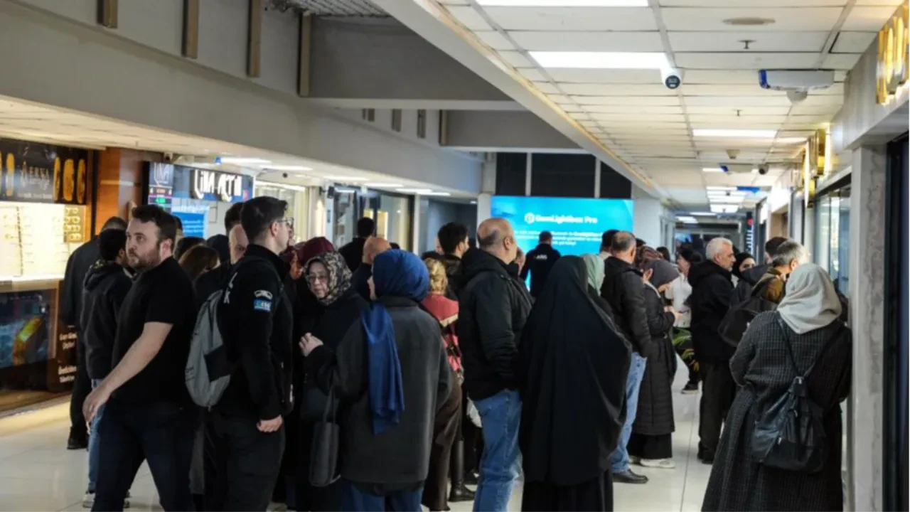 Fiyat düştü, Kuyumcukent'e gram altın tükendi! 