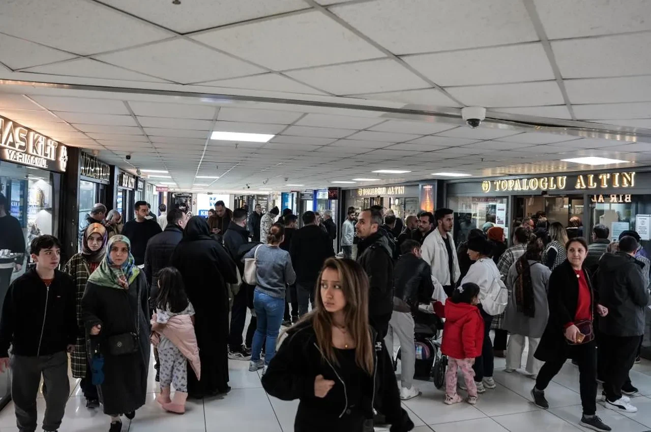 Fiyat düştü, Kuyumcukent'e gram altın tükendi! 