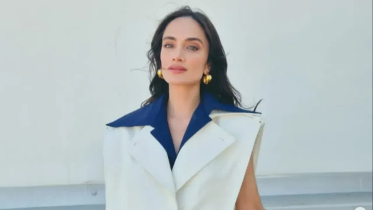 Şakir Paşa Ailesi'nin oyuncusu Denise Capezza “Operasyon Alesta” dizisinde