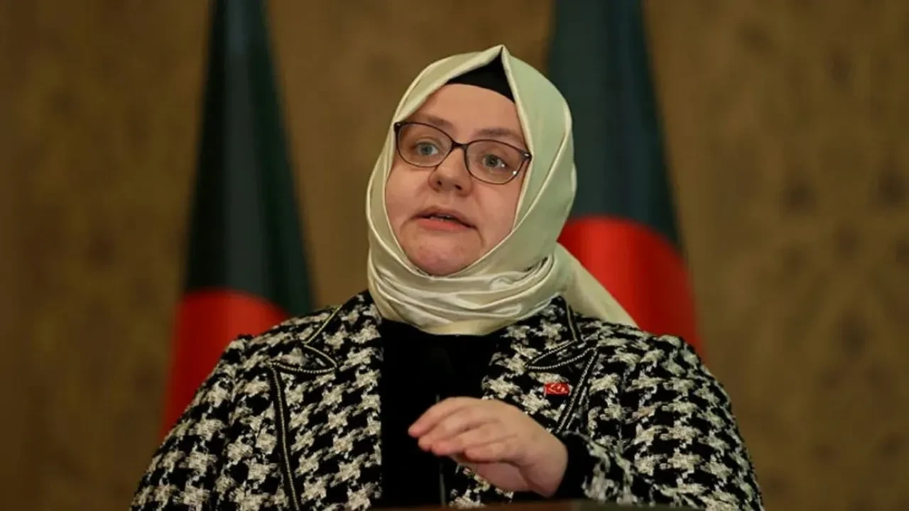 Zehra Zümrüt Selçuk kimdir? Zehra Zümrüt Selçuk kaç yaşında, kiminle evli, çocuğu var mı?