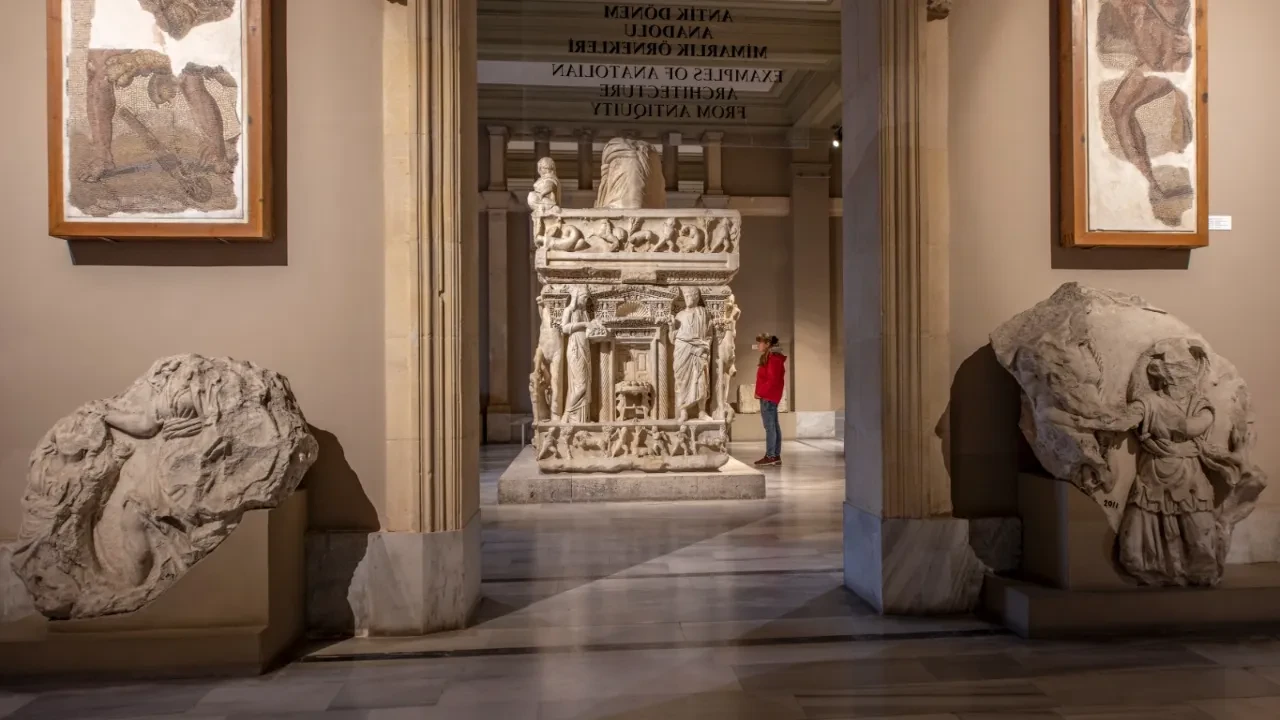 600 binden fazla eser dijital kimliğe kavuştu! Bakan Ersoy duyurdu: Tarihi eserler kimyasal işaretleme ile güvence altında