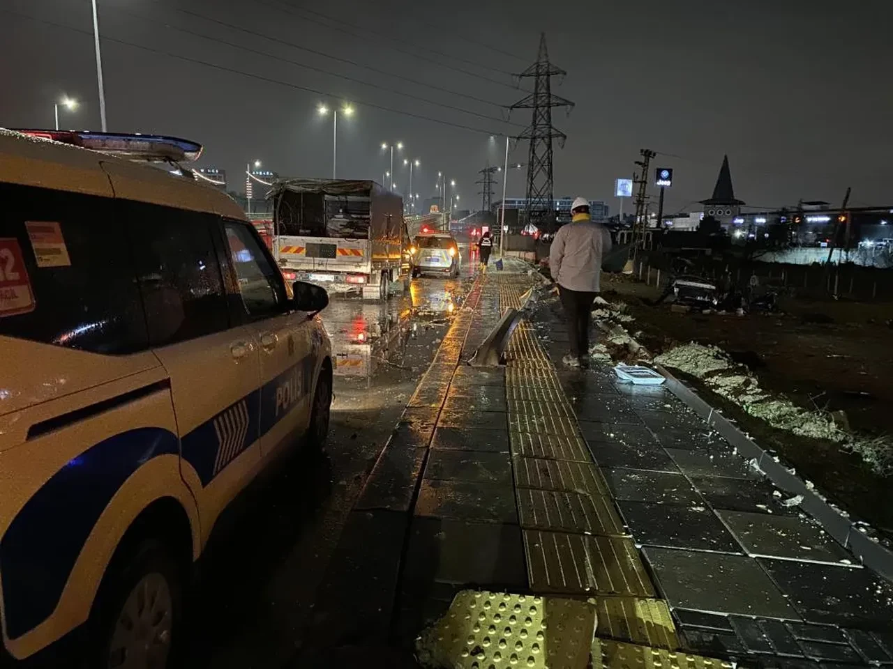 Ankara'da korkunç kaza: Bariyere çarpan sürücü kurtarılamadı