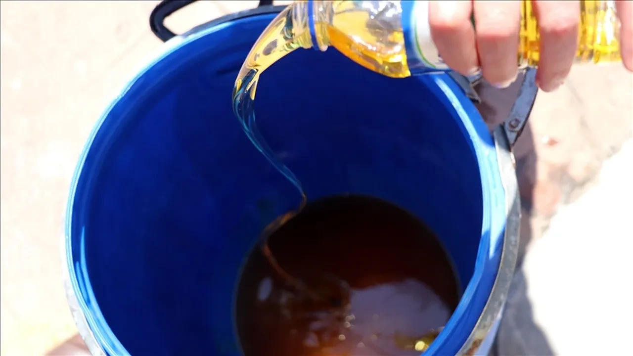 Atık yağlarda yeni dönem! 10 yıldır yasaktı, artık marketler de devrede