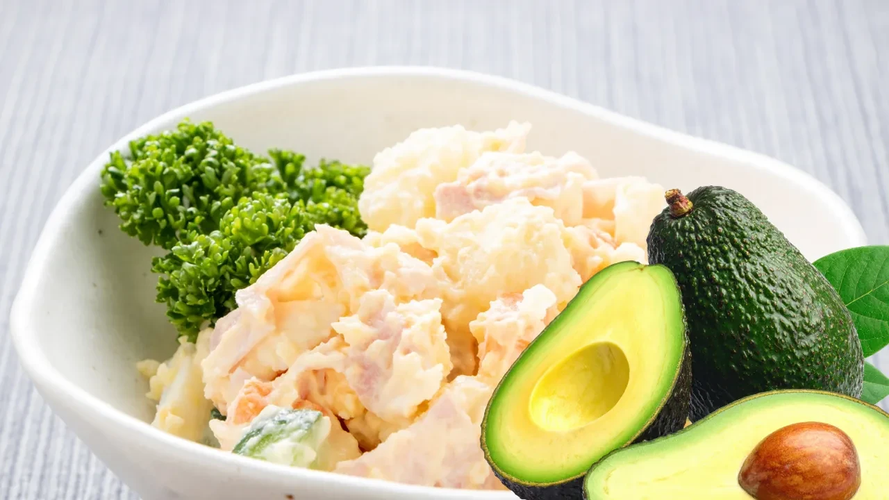 Avokadoyla yeniden doğan klasik! Patates salatasında ezber bozan tarif