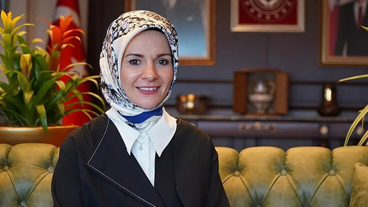 Bakan duyurdu! Genç çiftlere 250 bin TL destek