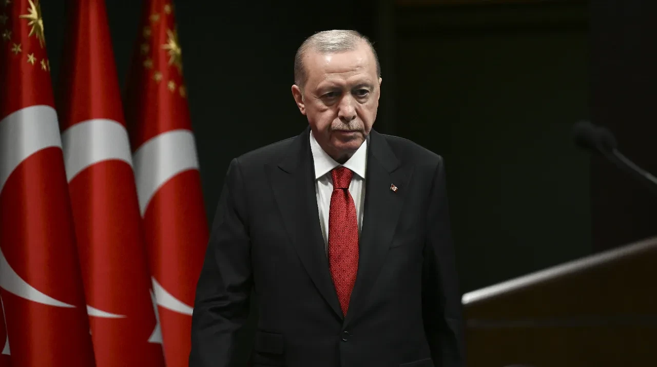 Cumhurbaşkanı Erdoğan'dan araçlarda plaka, ses ve görüntü sistemi düzenlemelerine ilişkin açıklama