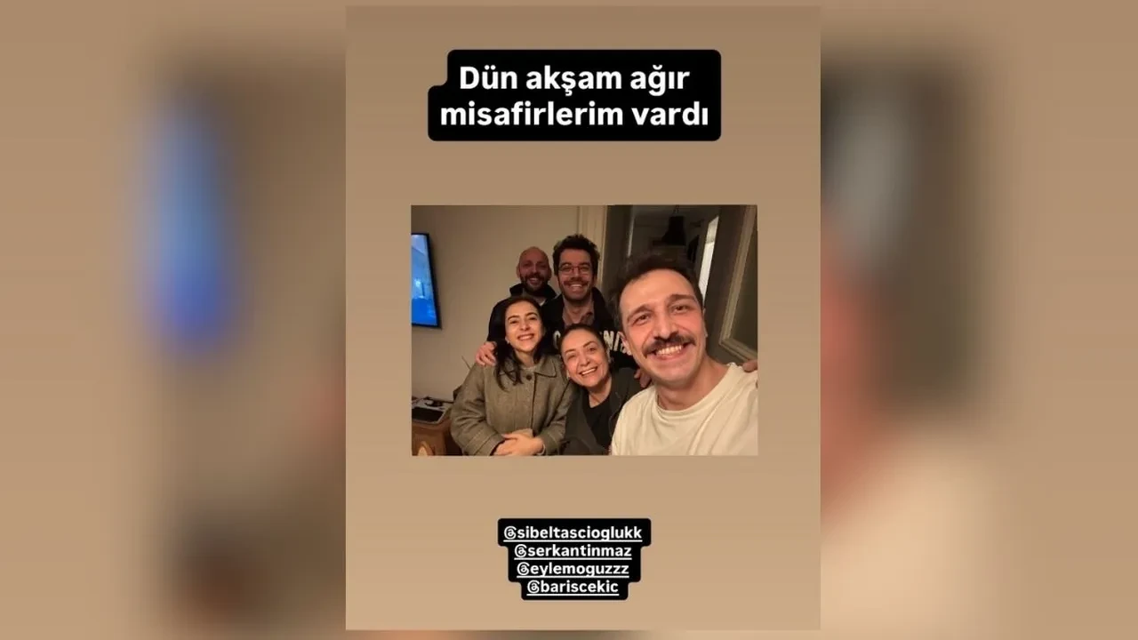Emrah Altıntoprak’ın paylaşımı dikkat çekti! Kızılcık Şerbeti’nin eski kadrosu yeniden bir arada! 