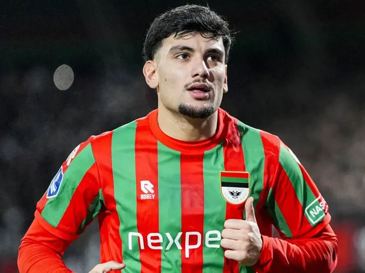 Fenerbahçe'den Hollanda çıkarması! Aynı takımdan 3 oyuncu tribünden izlendi, yönetimden onay çıktı