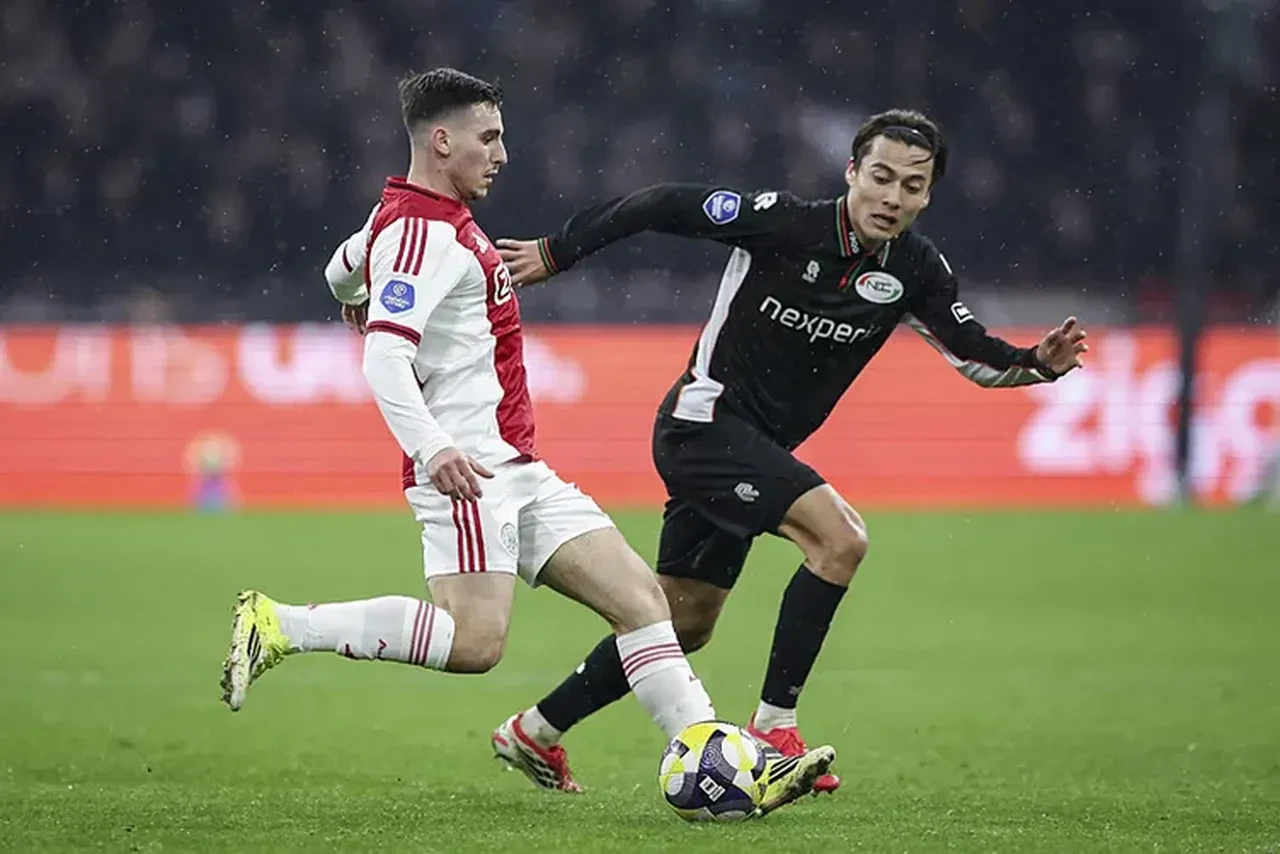 Fenerbahçe'den Hollanda çıkarması! Aynı takımdan 3 oyuncu tribünden izlendi, yönetimden onay çıktı