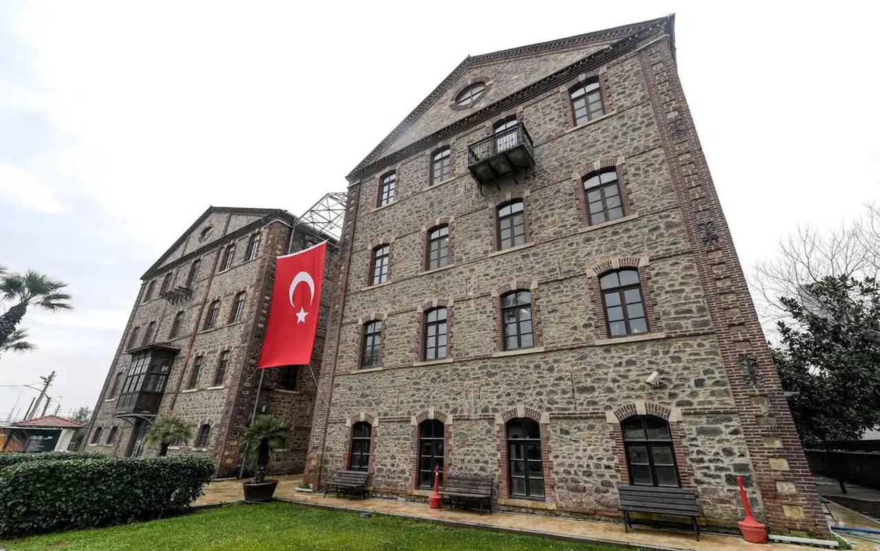 İzmir Meslek Fabrikası