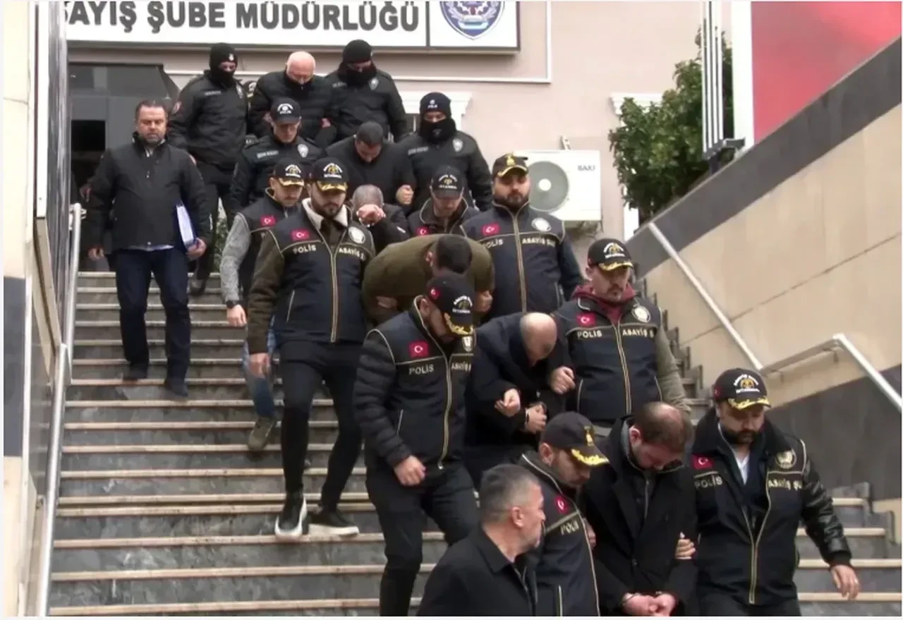 İzzet Yıldızhan'ın ifadesi ortaya çıktı: Gece yarısı gelen telefonda neler konuşulduğunu anlattı 