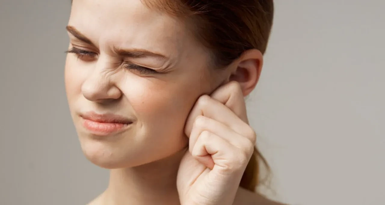 Kulak temizlerken sağlığınızdan olmayın! Uzmandan kritik uyarı: 'Faydadan çok zarar verir'