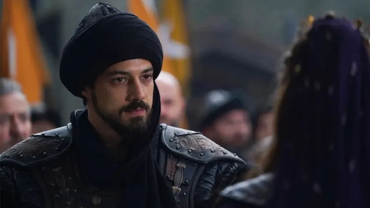 Mert Yazıcıoğlu yeni aşka yelken açtı! Gülseren Budayıcıoğlu'nun torunu Zeynep Artukmac ile görüntülendi