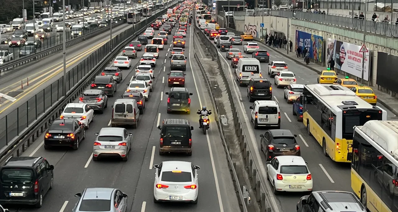 Yakıt zamları İstanbul trafiğini etkilemedi