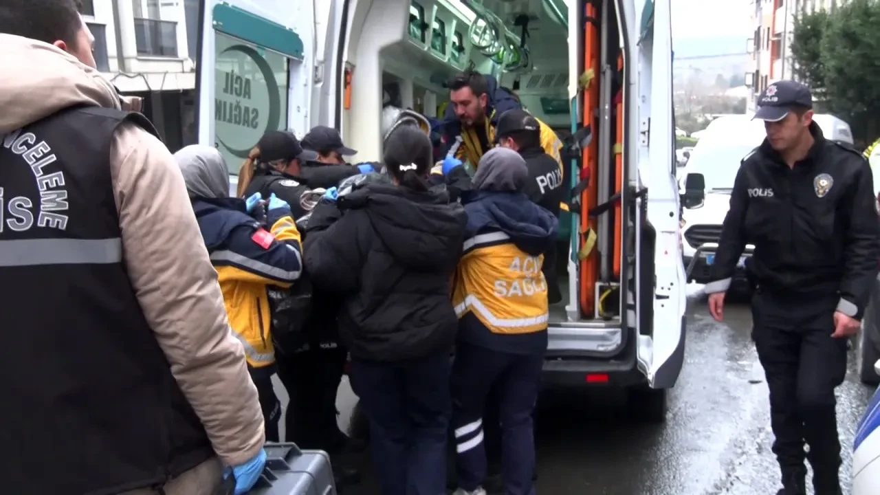 Yaşlı kadın üçüncü katın penceresinden düştü: Feci şekilde hayatını kaybetti