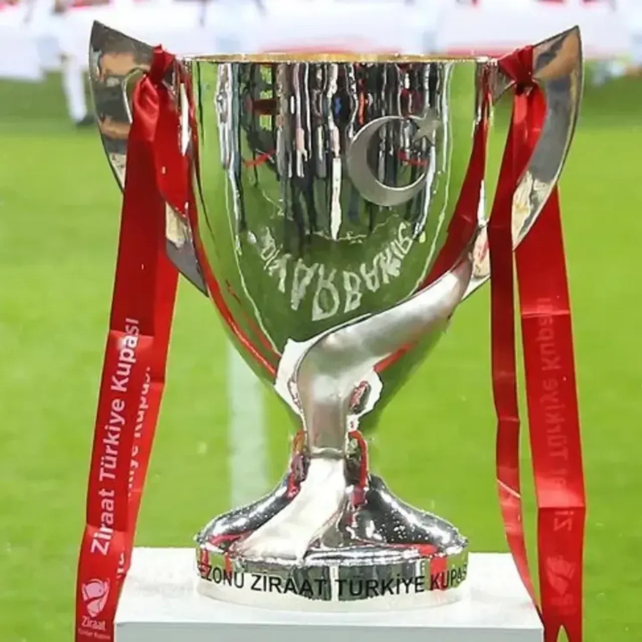 Ziraat Türkiye Kupası programında Beşiktaş’a UEFA ayarı: Yarı final tarihi öne çekiliyor!