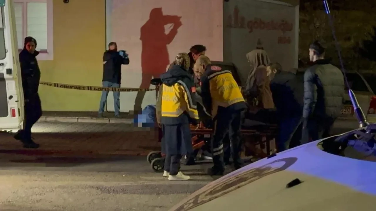 Acı manzaraya yürek dayanmadı: Karısı öldü, yaşlı adam hastanelik oldu