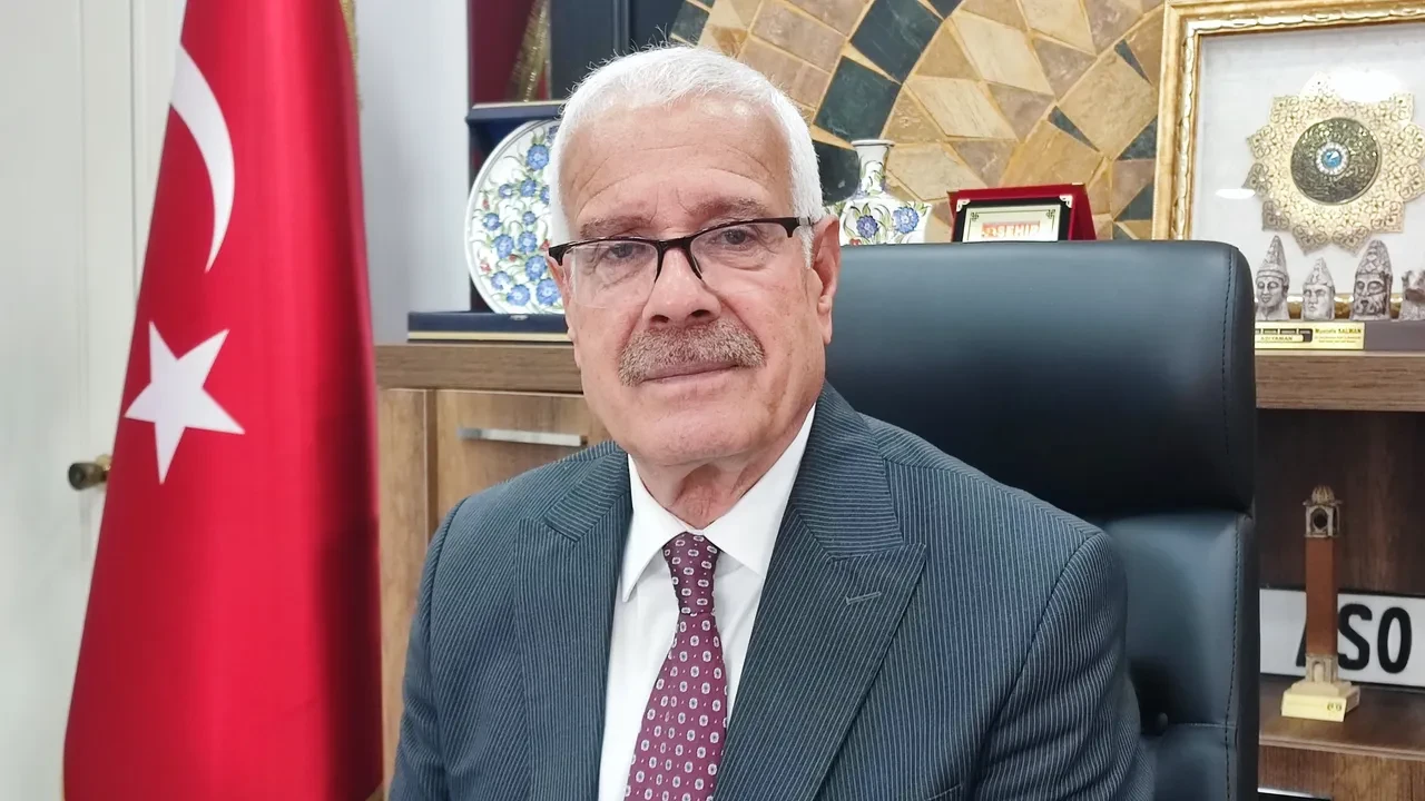 Araç sahiplerinde APP plaka paniği: Vatandaş eski plakasını da değiştirmek istiyor