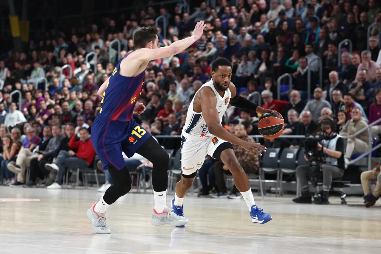Barcelona Anadolu Efes EuroLeague maçı kaç kaç bitti?