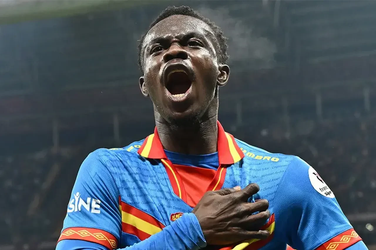 Beşiktaş, Göztepe'den bir yıldıza daha kanca attı: 10 milyon euro ayrıldı