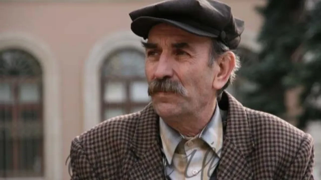 Çılgın Bediş oyuncusu Sinan Bengier, apar topar ameliyata alındı!