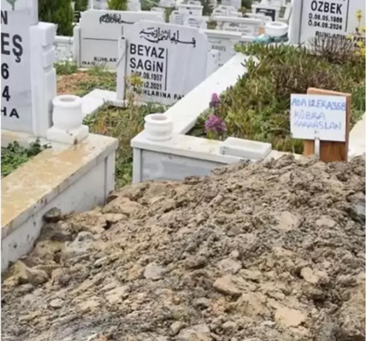 TikTok fenomeni Kübra Karaaslan öldü iddiası sosyal medyayı karıştırdı! Bir ay önce tüm hesaplarını kapattı 