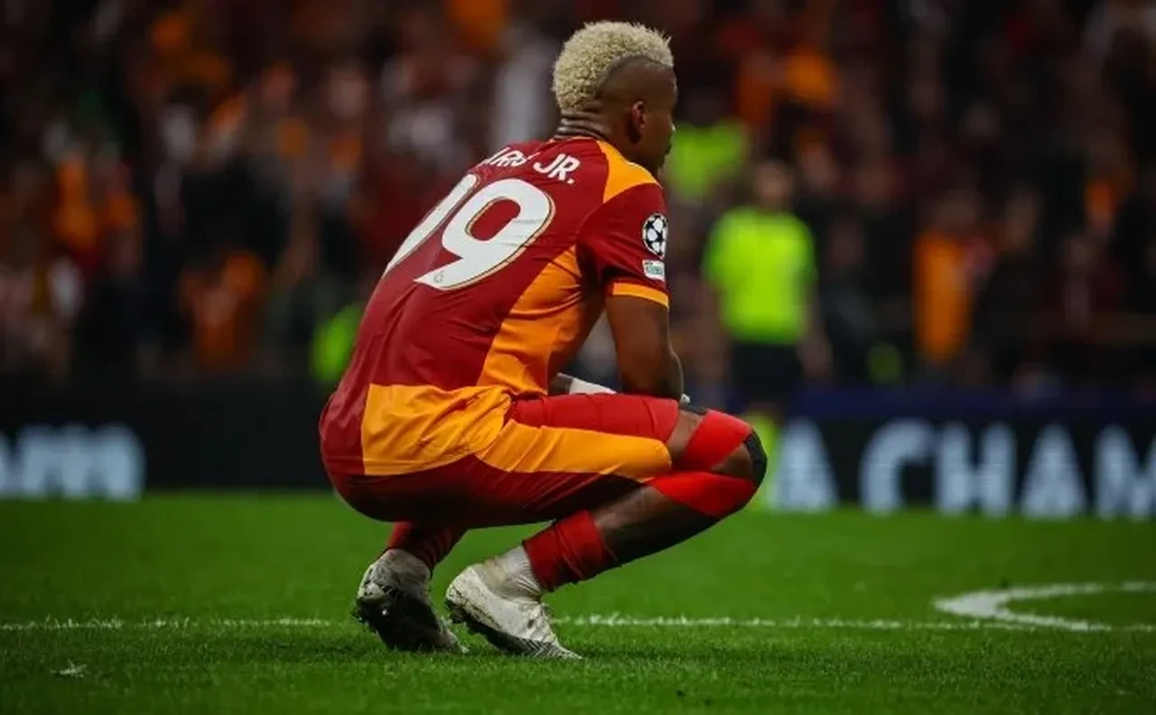 Galatasaray'da Mario Lemina sürprizi! Okan Buruk kararını verdi: Sözleşmesi...