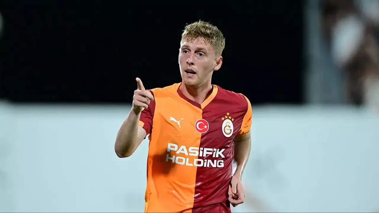 Galatasaraylı Metehan Baltacı tahliye edildi! Okan Buruk ve futbolcular genç futbolcuyu yalnız bırakmadı