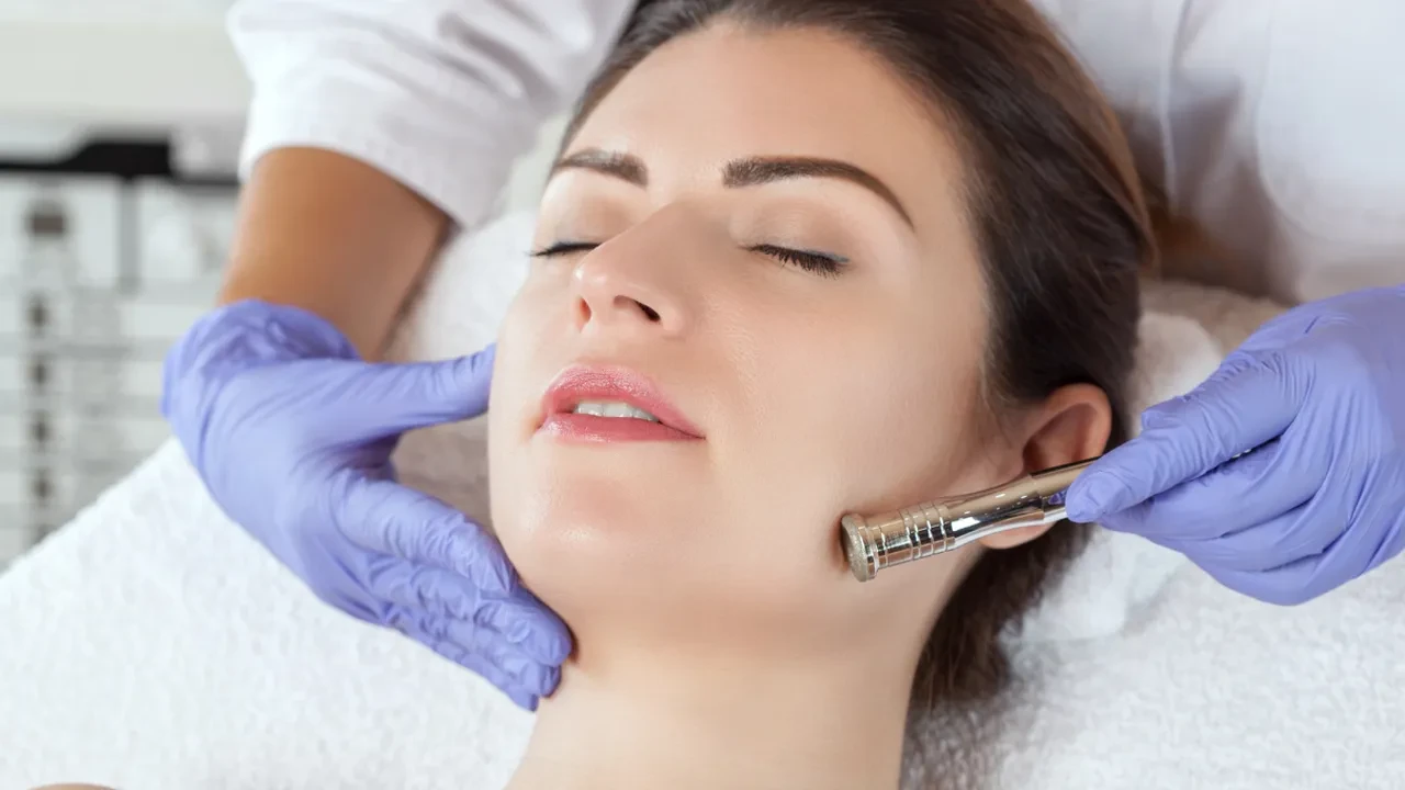 Işıltının sırrı! Cam cilt görünümü veren en etkili maskeler