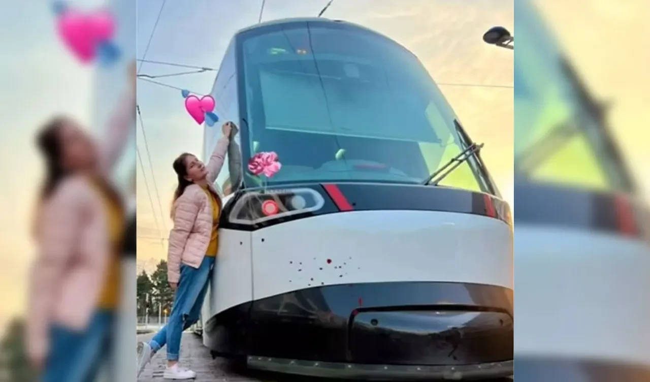 Tramvaya aşık olup evlendi! Yaşadıklarını kitap haline getirecek