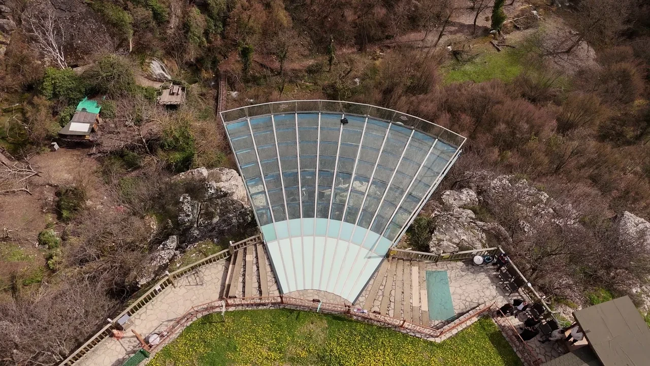 80 metre yükseklikten kendini boşluğa bıraktı! Karabük'te kan donduran olay