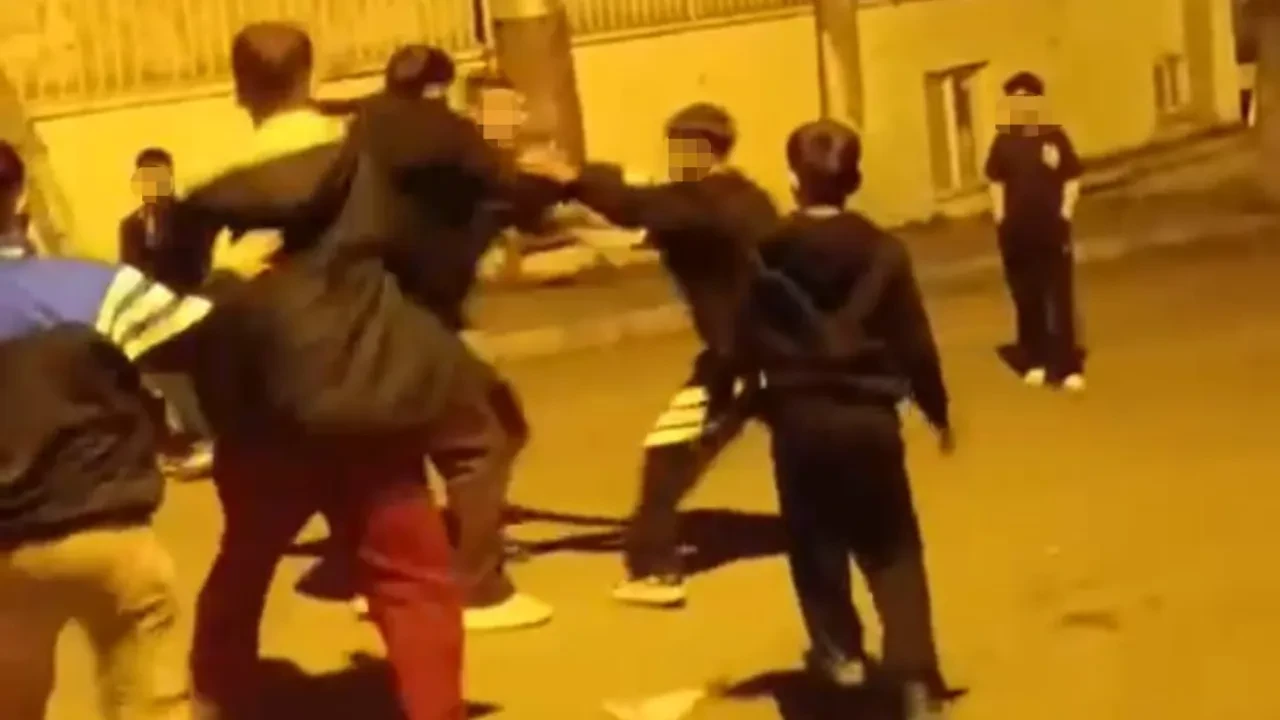 Ankara’da akran zorbalığı: Önünü kestikleri çocuğu kemer ve sopayla dövdüler