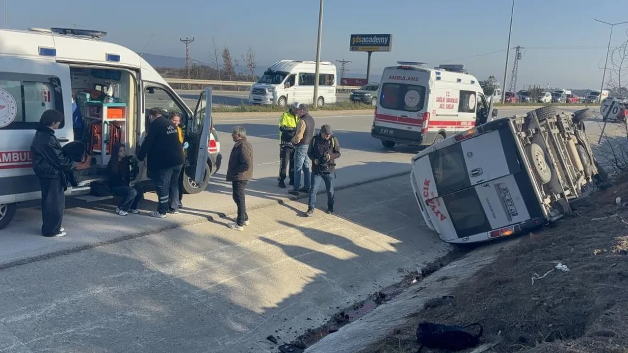 Çanakkale'de feci kaza! Çok sayıda yaralı var